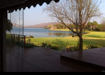 Pecanwood Paradise Hartbeespoort Dam House Rental Accommodation. Overlooking the Hartbeespoortdam